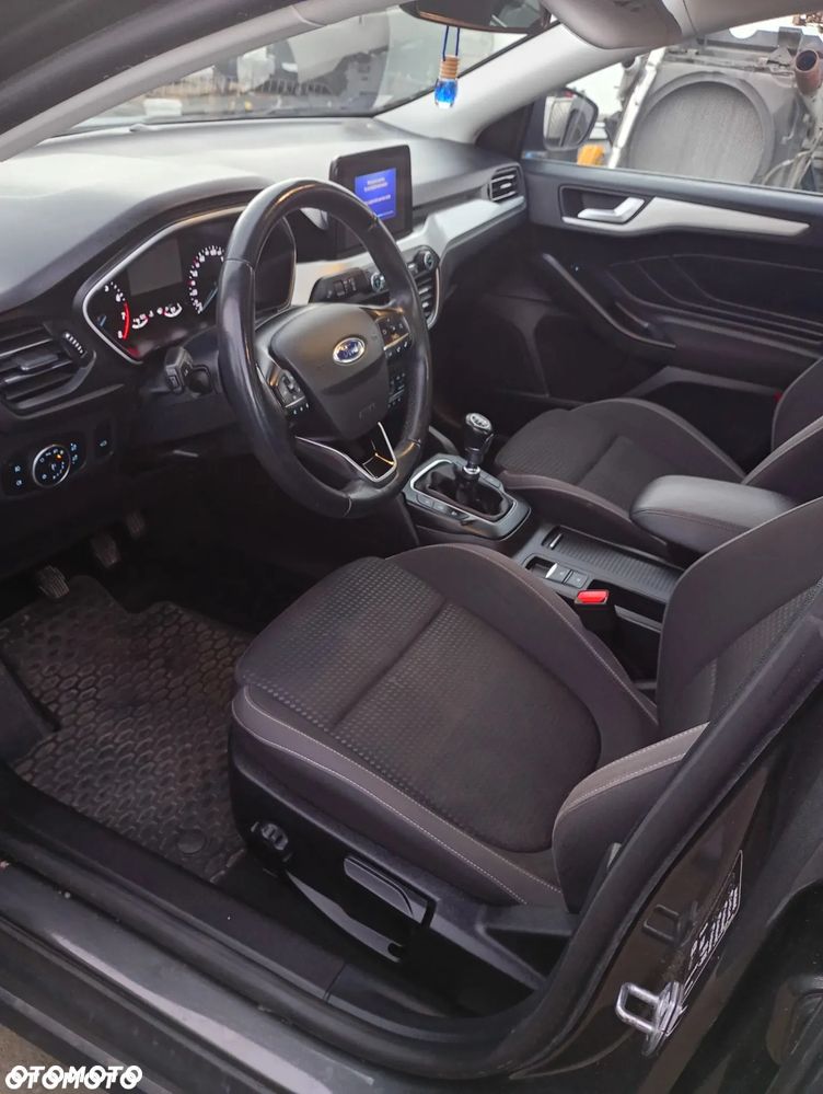 Ford Focus - 18