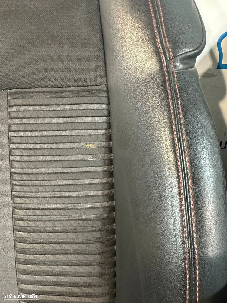 Conjunto Bancos Aquecidos Pele Tecido Alfa Romeo Giulietta 2010 - 2016 - 12
