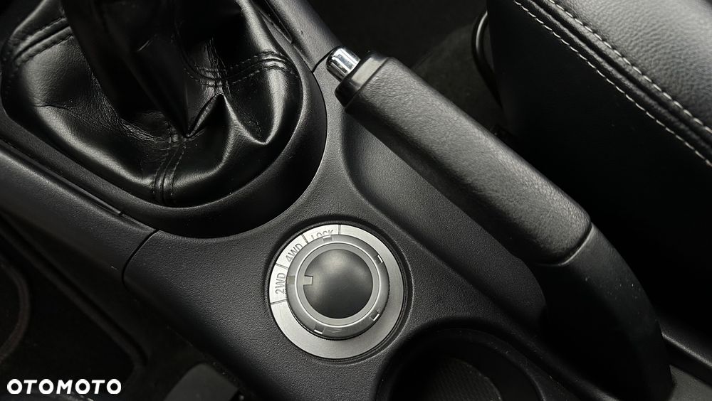Citroën C-Crosser 2.2 HDi Exclusive - 13