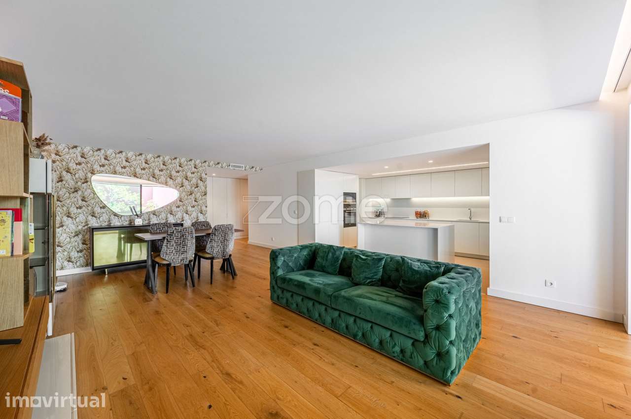 T3 com Terraço e 3 Lugares de Garagem | Quinta Marques Gomes - Grande imagem: 5/30