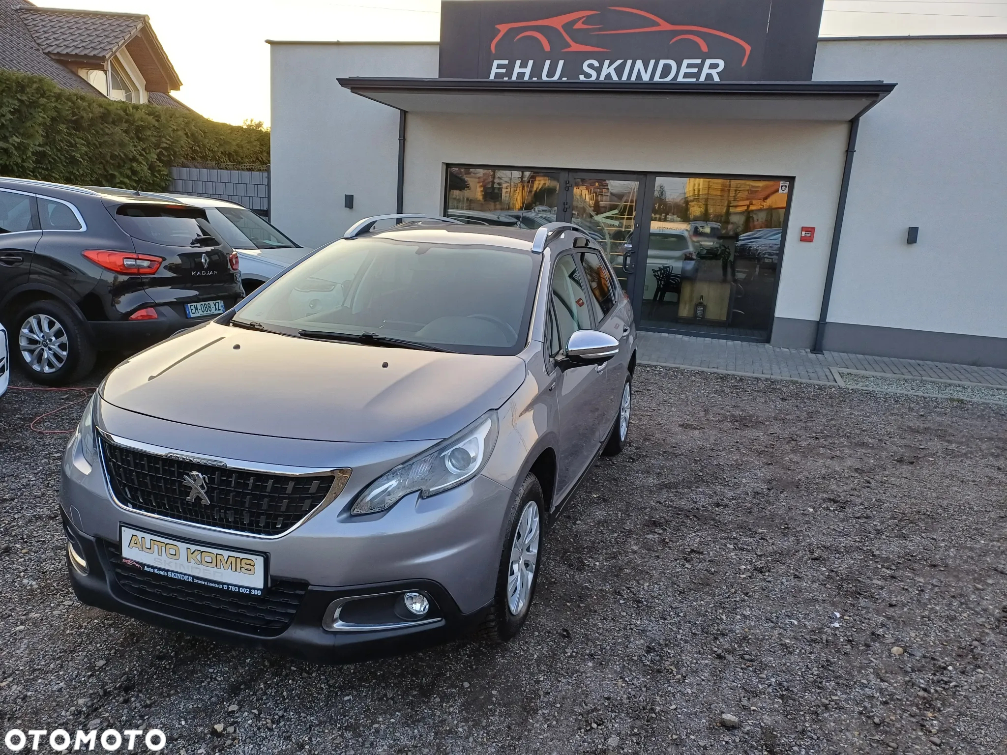 Peugeot 2008 1.2 Pure Tech Style - 2