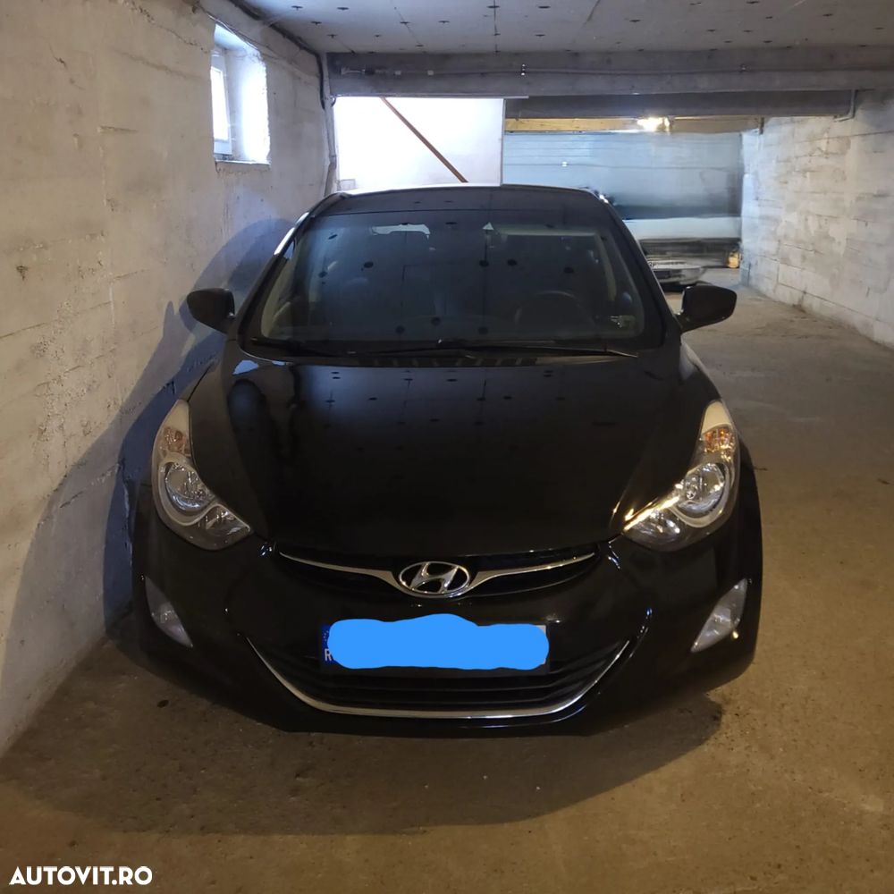 Hyundai Elantra 1.6 MPi Highway - 1