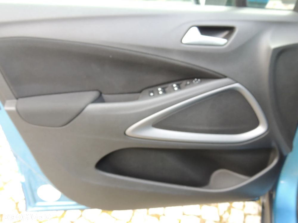 Opel Crossland X 1.2 Innovation - 18