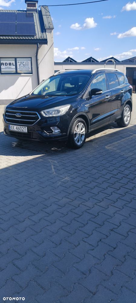 Ford Kuga - 1