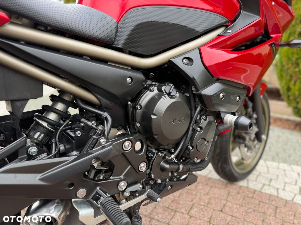 Yamaha XJ - 16