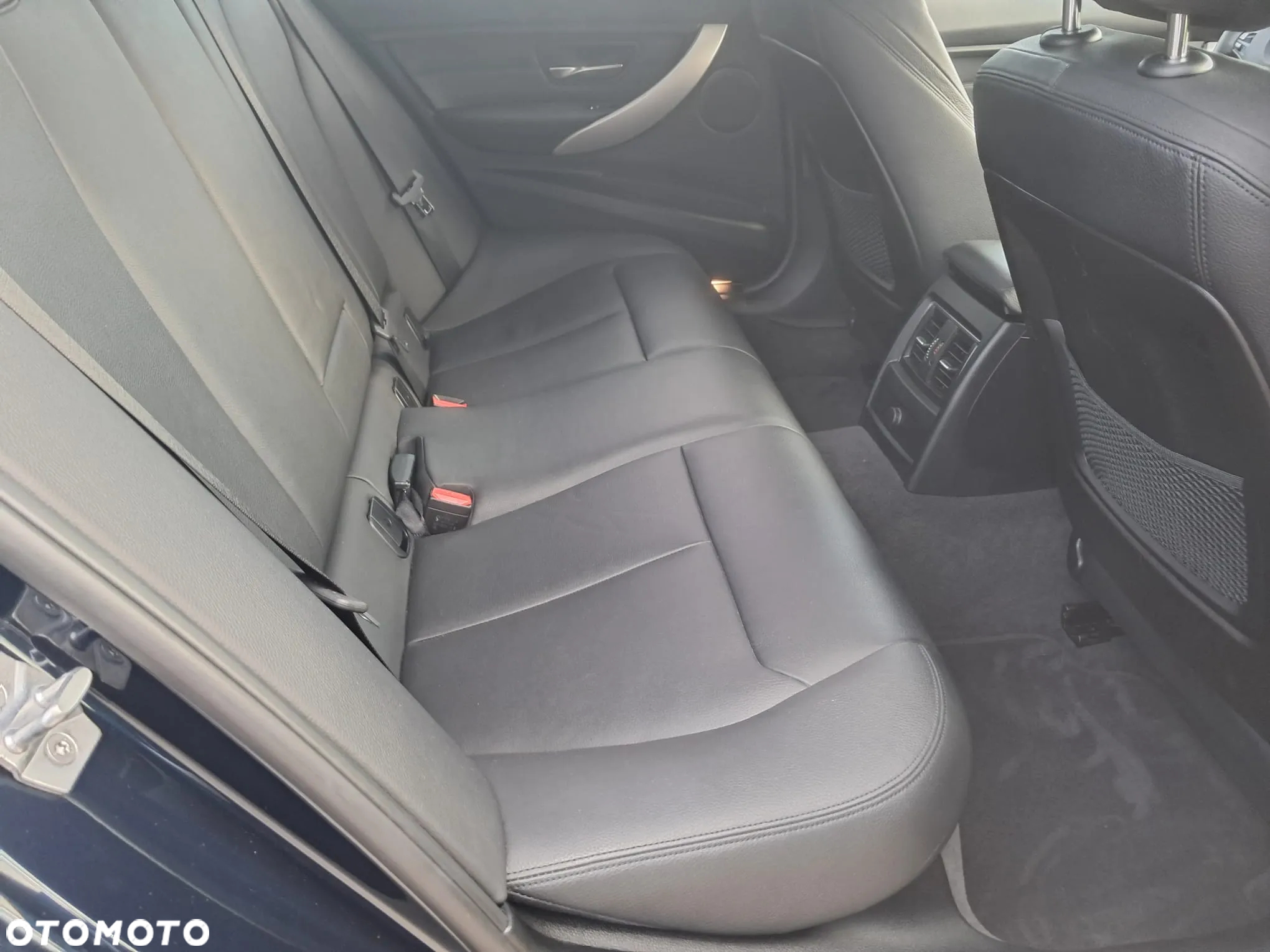 BMW Seria 3 330d M Sport - 25