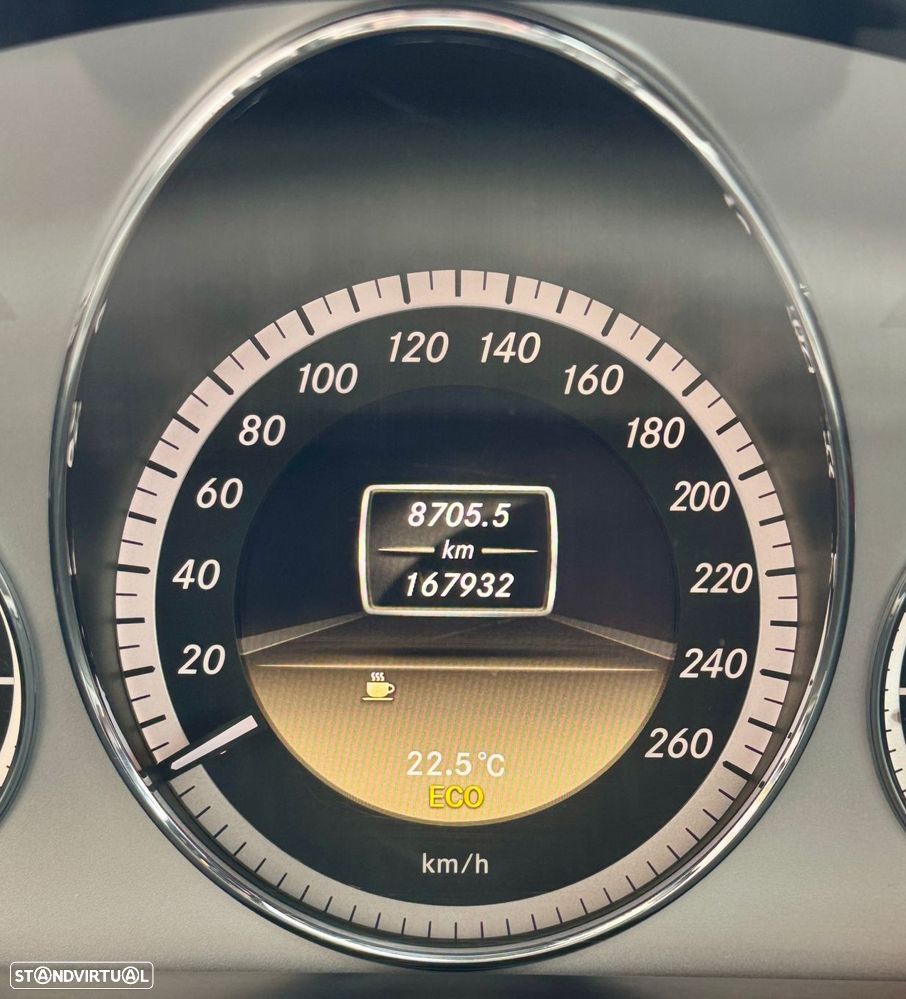 Mercedes-Benz E 200 - 6