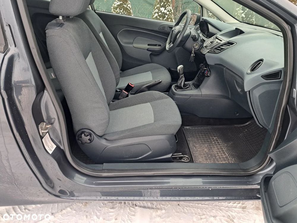 Ford Fiesta 1.25 Trend Edition - 34
