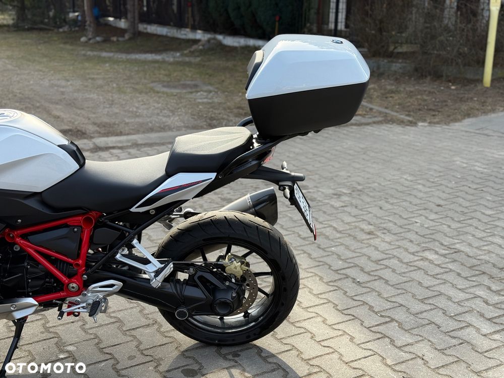 BMW R - 7
