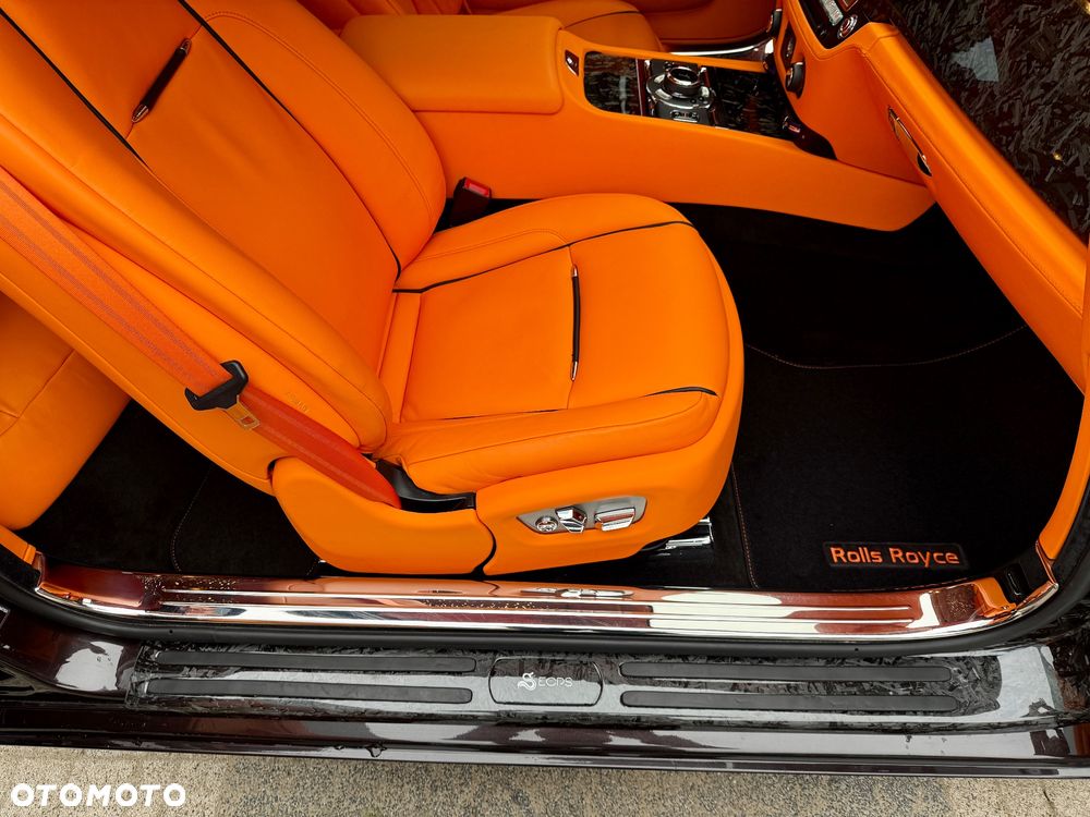 Rolls-Royce Wraith Black Badge - 30