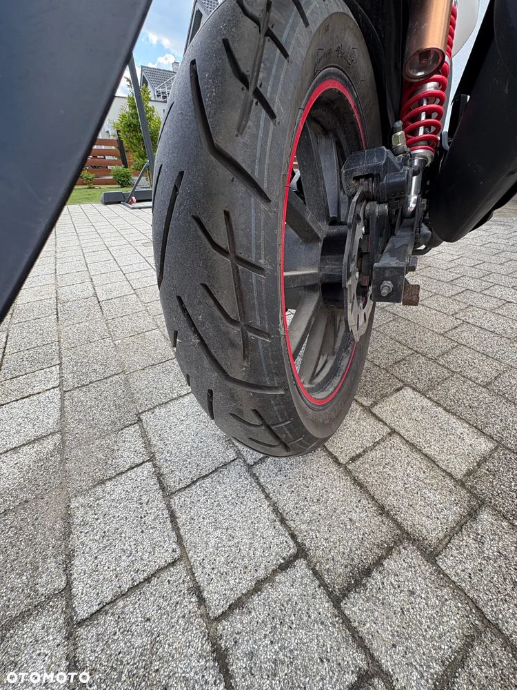 Keeway RKS 125 - 9