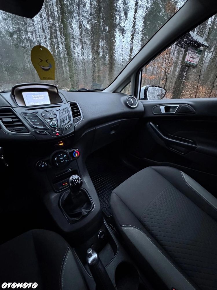 Ford Fiesta ver-1-5-tdci-sync-edition - 15