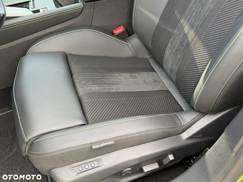 Peugeot 408 1.6 Plug-in Hybrid 240 GT Exclusive e-DCS7 - 13