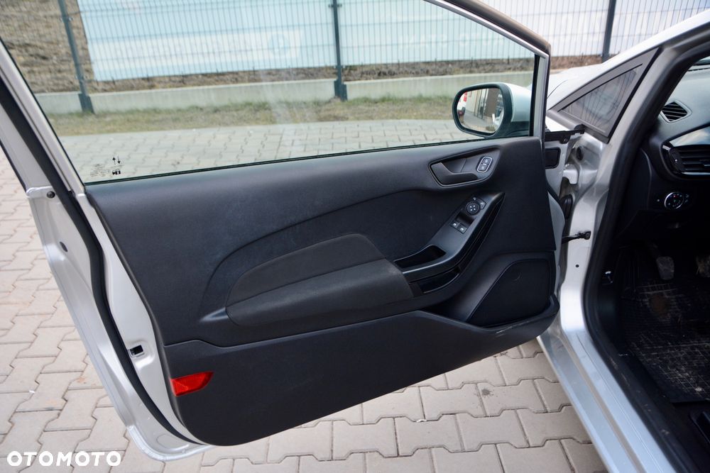 Ford Fiesta 1.1 S&S TREND - 13