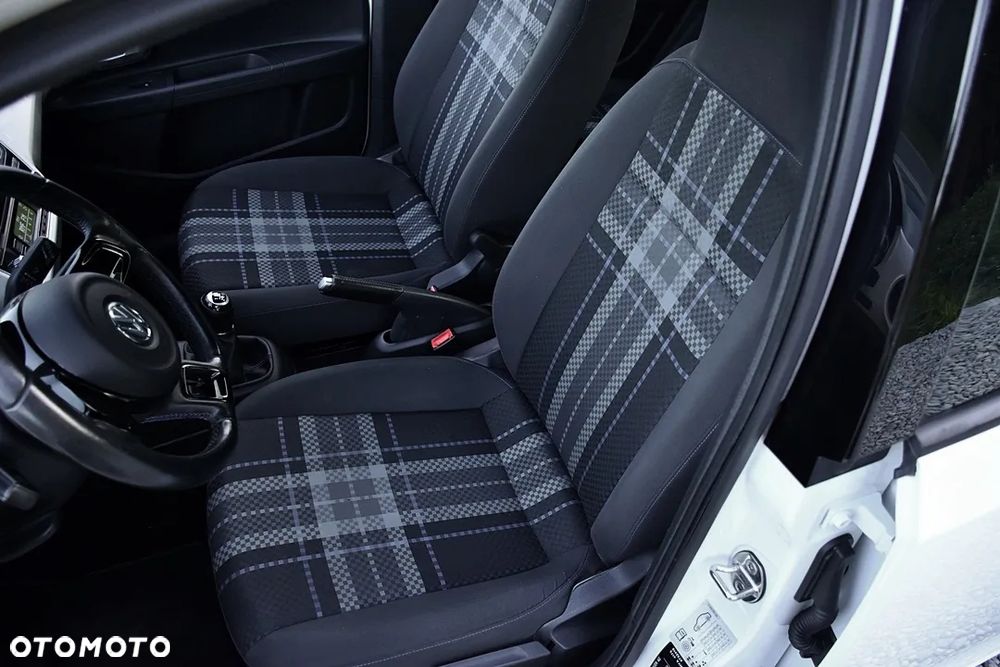 Volkswagen up! 1.0 move - 26