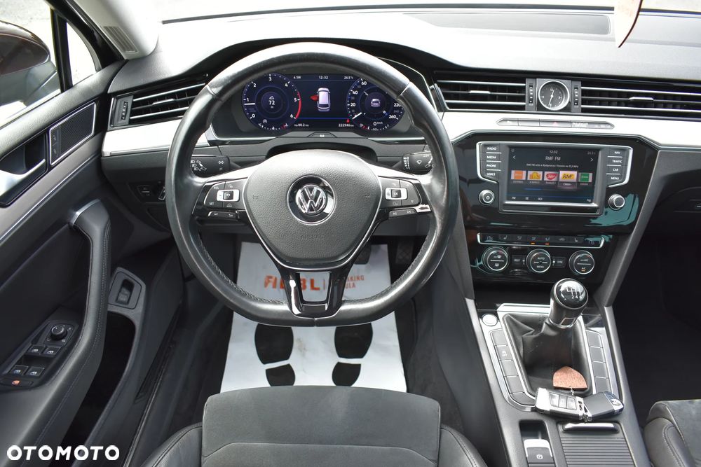 Volkswagen Passat Variant 2.0 TDI (BlueMotion Technology) Highline - 5