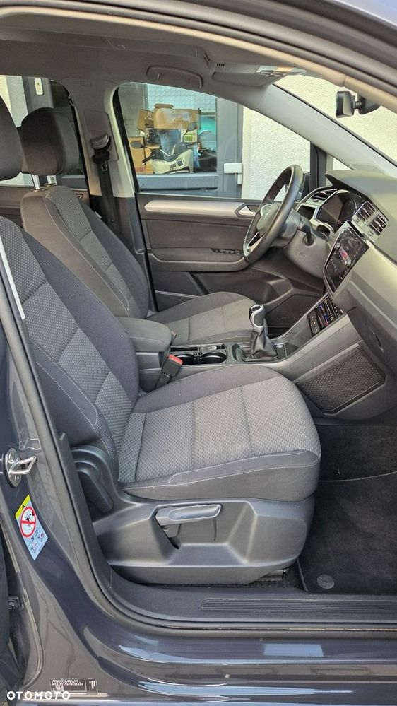 Volkswagen Touran 1.5 TSI EVO Comfortline Plus - 23