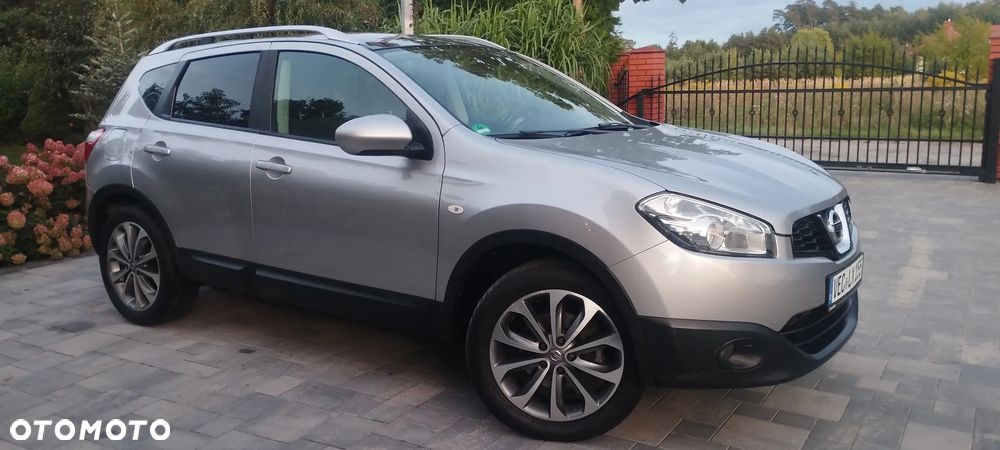Nissan Qashqai 2.0 dCi 4 x 4 DPF tekna - 9