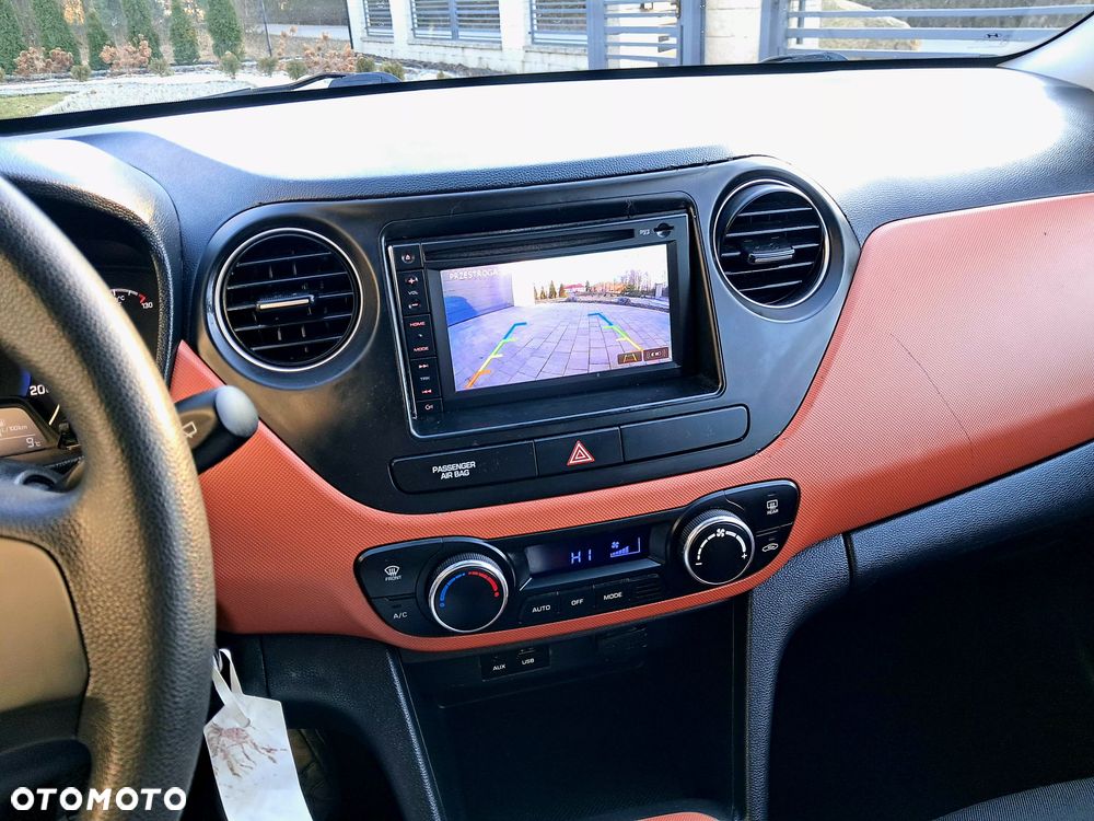 Hyundai i10 1.0 BlueDrive Comfort - 27