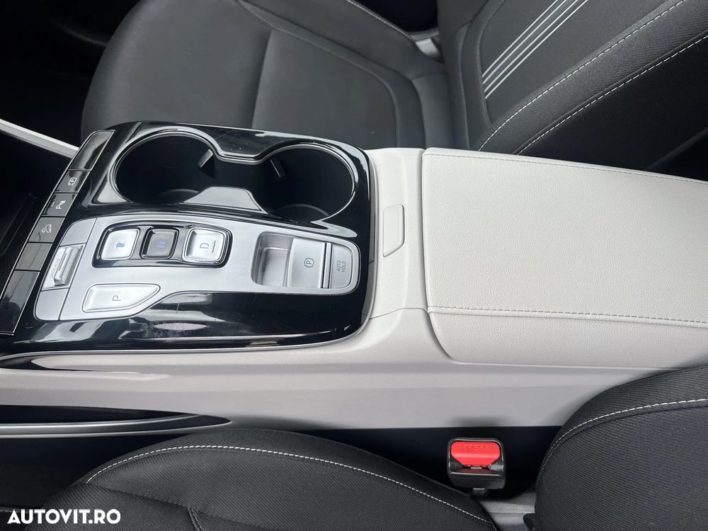 Hyundai Tucson 1.6 T-GDi HEV 2WD Select - 23