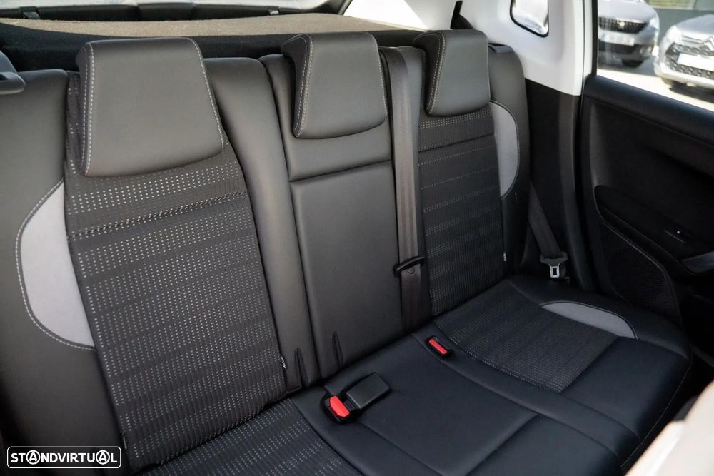 Peugeot 2008 1.6 BlueHDi Allure - 29