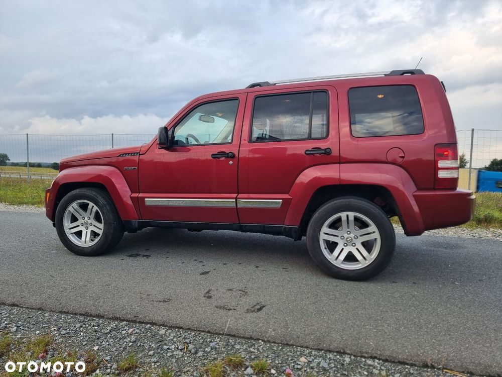 Jeep Liberty 3.7 4x4 - 10