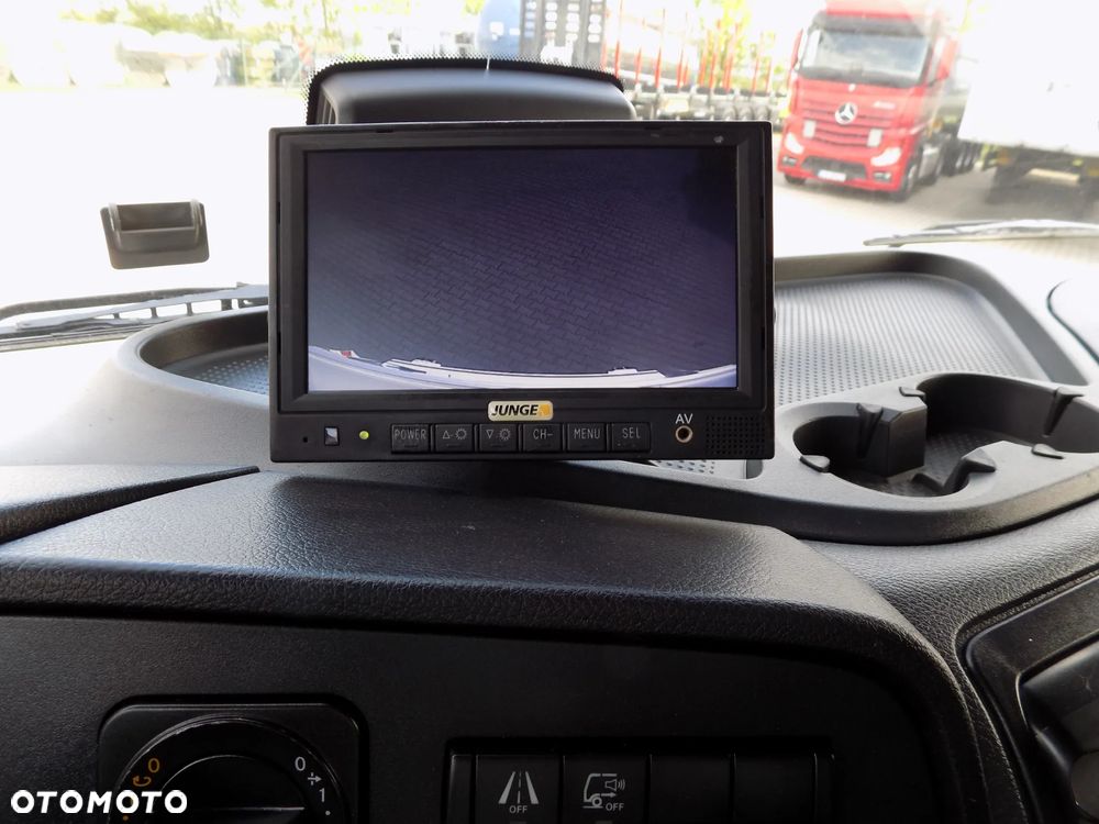 Mercedes-Benz ATEGO 1523 KONTENER 6,00m - 19