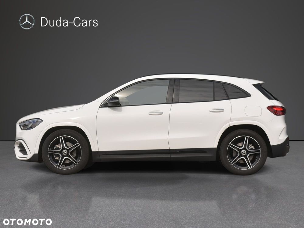 Mercedes-Benz GLA - 4