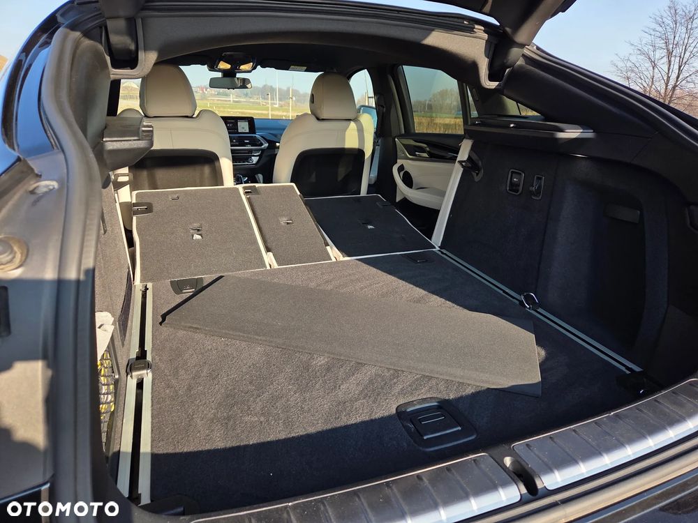 BMW X4 xDrive30i xLine sport - 38