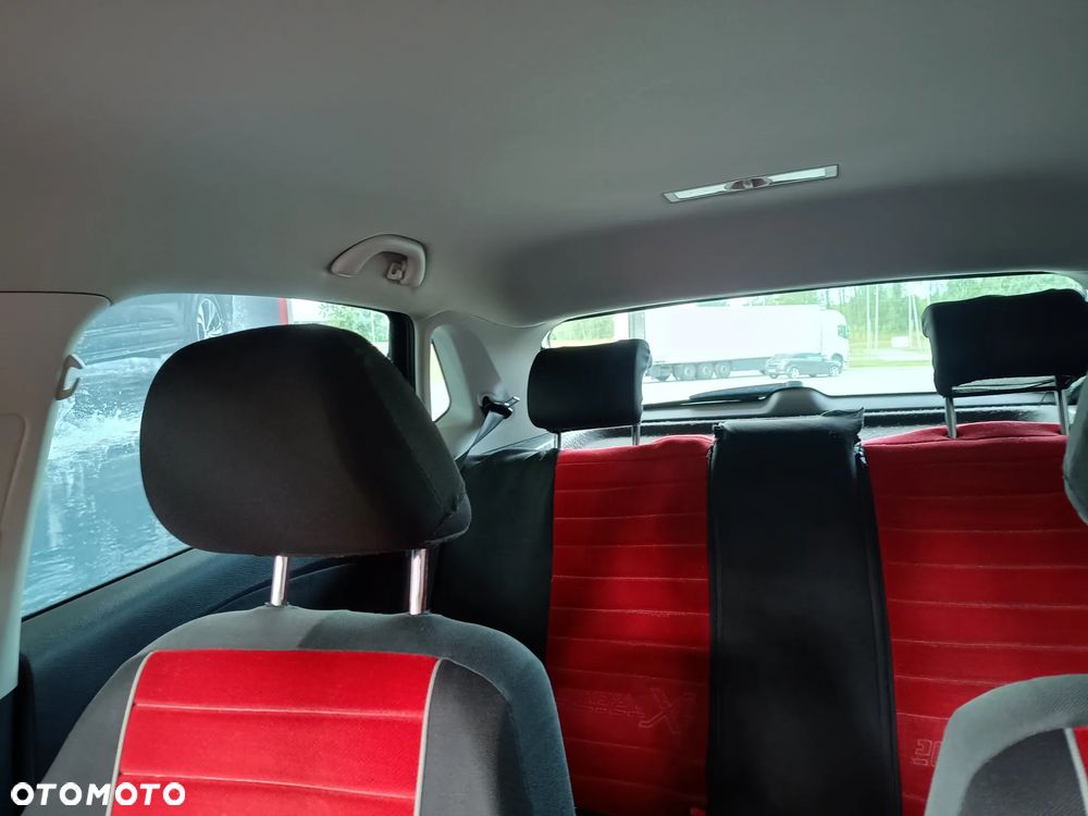 Volkswagen Polo 1.2 Trendline - 2