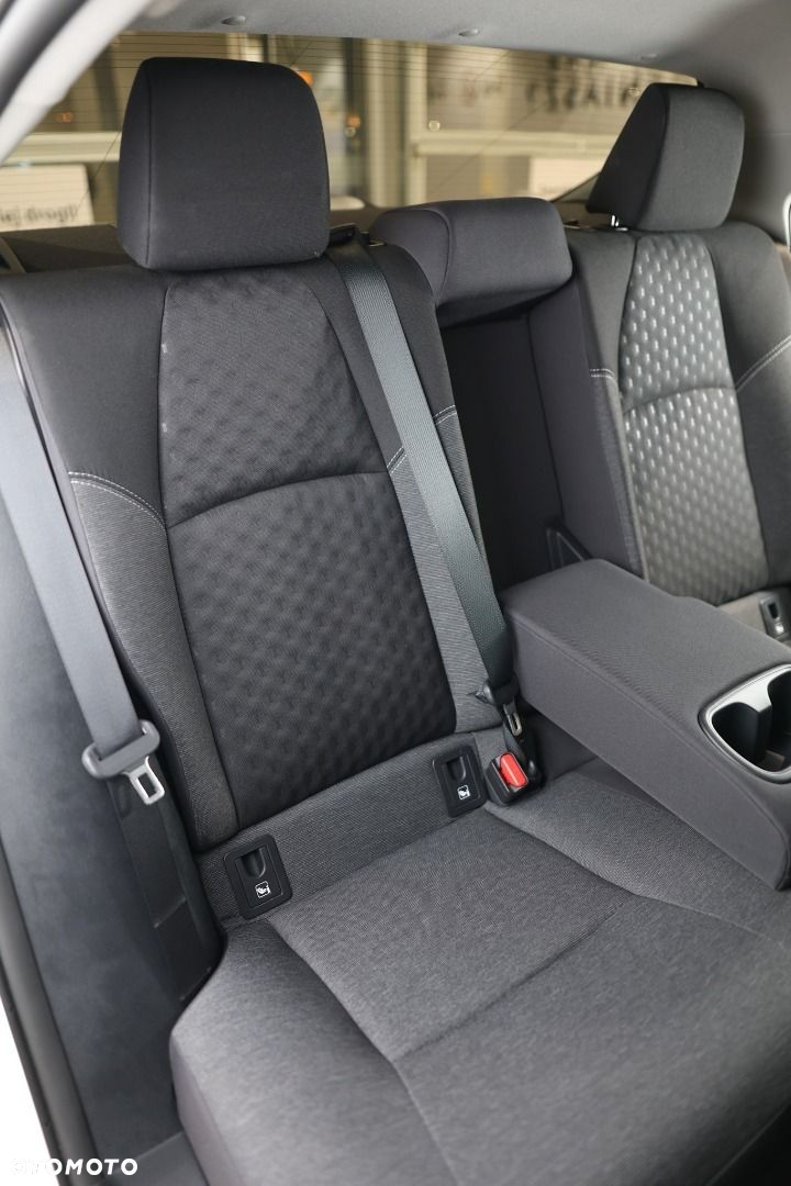 Toyota Corolla - 13