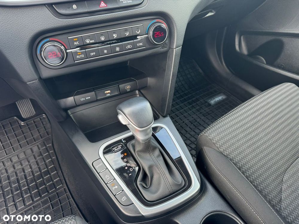 Kia Ceed 1.5 T-GDI M DCT - 13