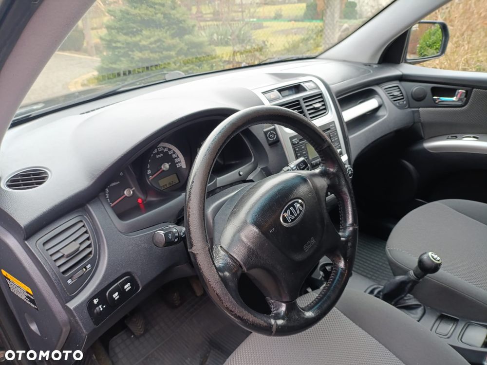 Kia Sportage 2.0 Tour - 10