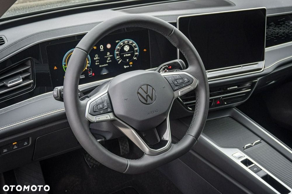 Volkswagen Passat - 16