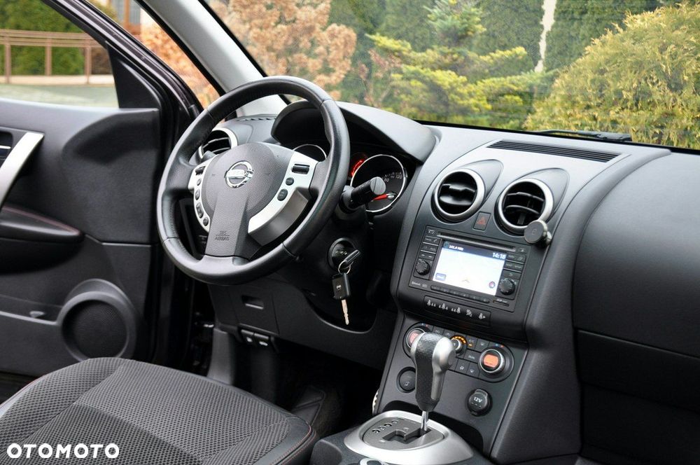 Nissan Qashqai - 25