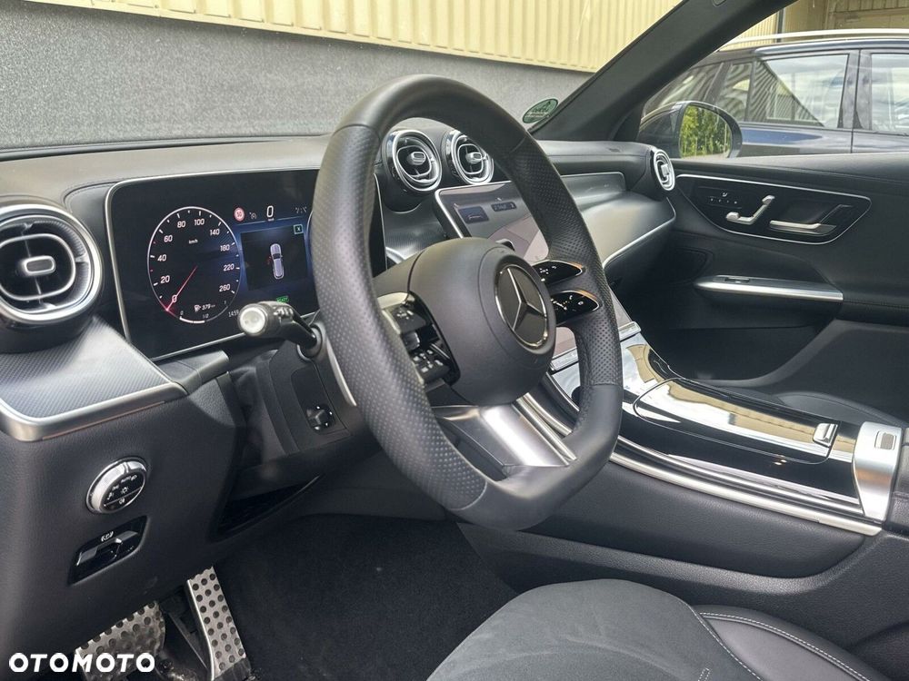 Mercedes-Benz GLC - 13