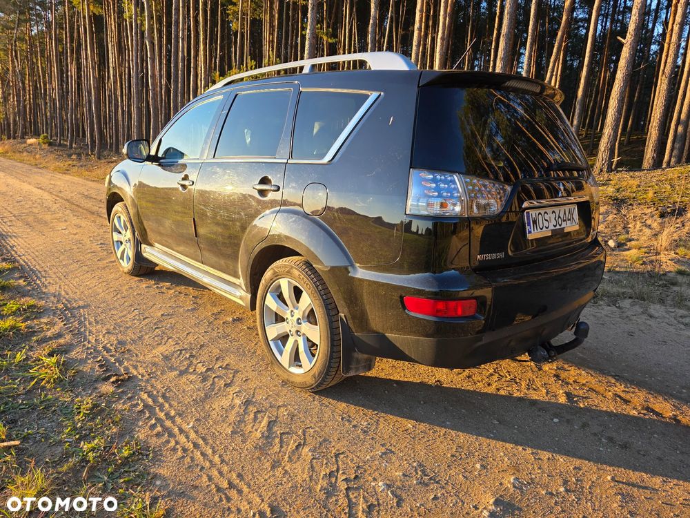 Mitsubishi Outlander 2.2 DID Instyle EU5 TC-SST - 2