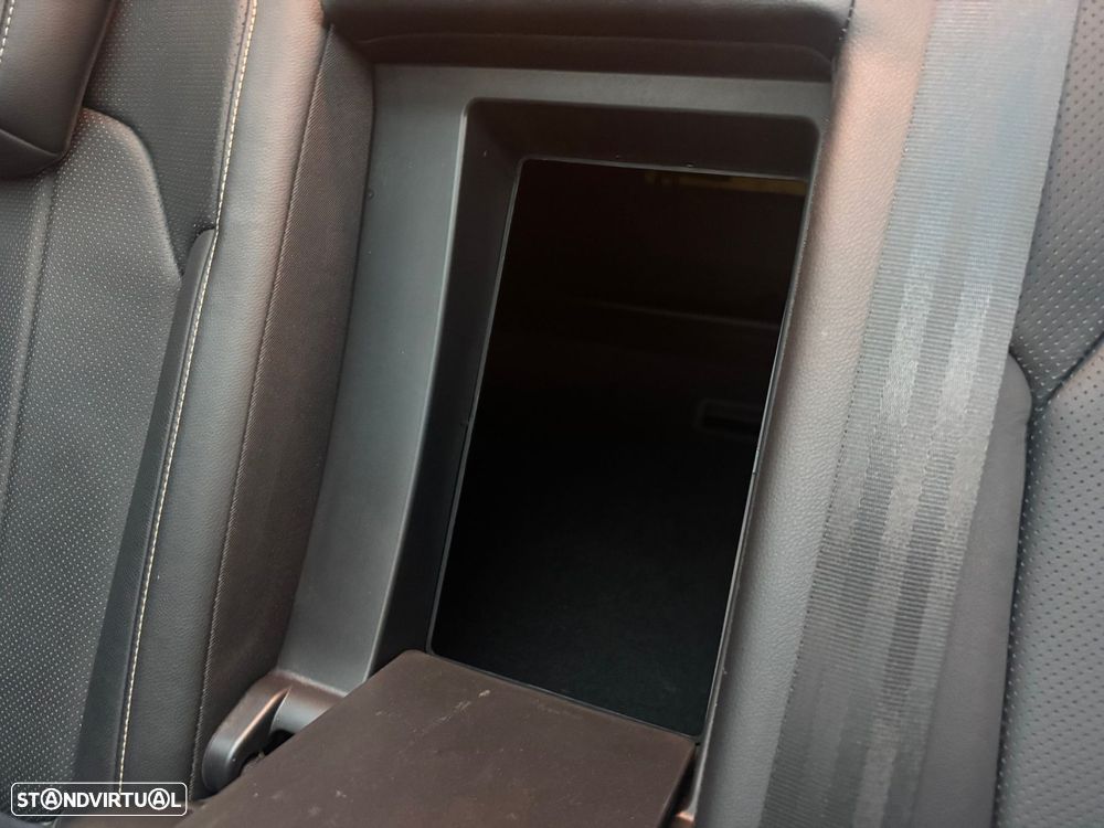 Opel Grandland X 1.2 T Design & Tech AT - 25