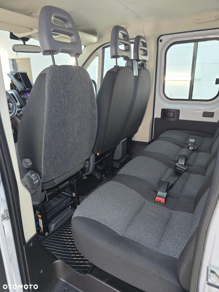 Fiat DUCATO 19Tyś km DOKA MAXI 7-OSOBOWY + 855Kg Ładownośc NAJLEPSZY SINIK 2,3 IVECO 140KM SALON PL STAN JAK NOWY NOWY NOWY 19Tyś km SERWIS ASO FIAT DO OSTATNIEGO Km KOŁA16 Cali KLIMA ELEKTRYKA WZMOCNIONE ZAWIESZENIE - 32