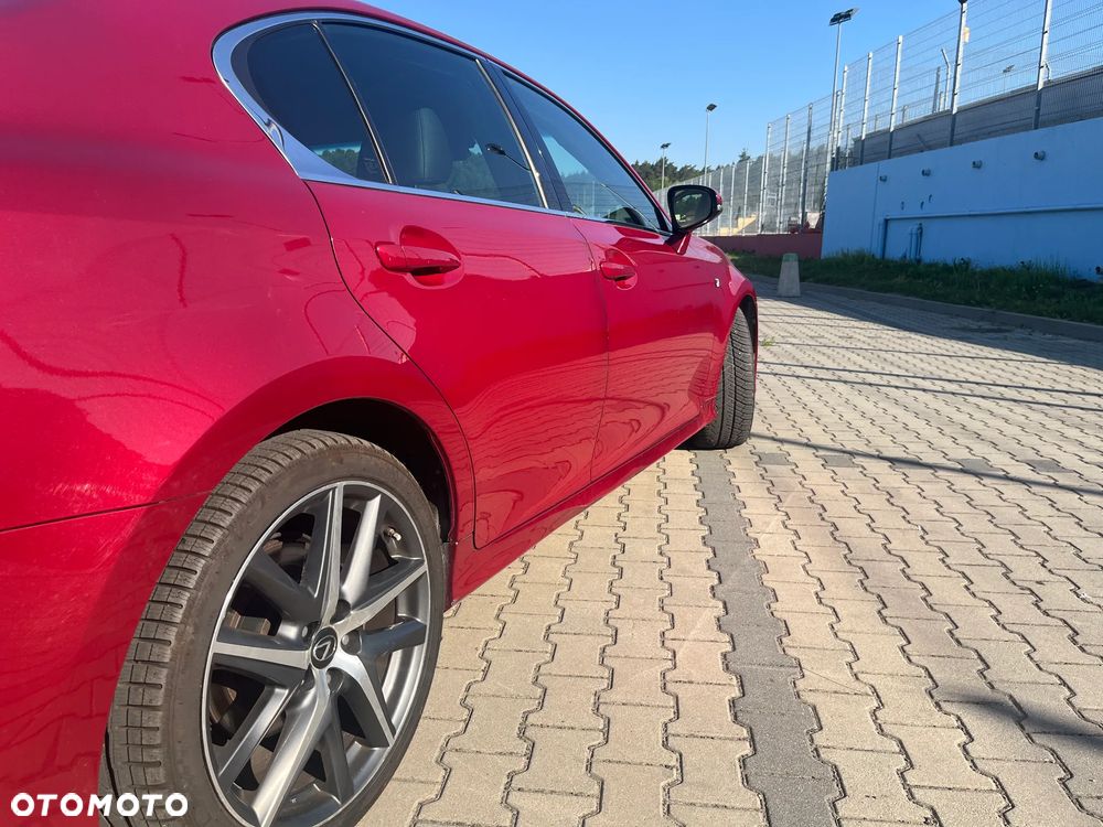 Lexus GS 200t / 300 F Sport - 11