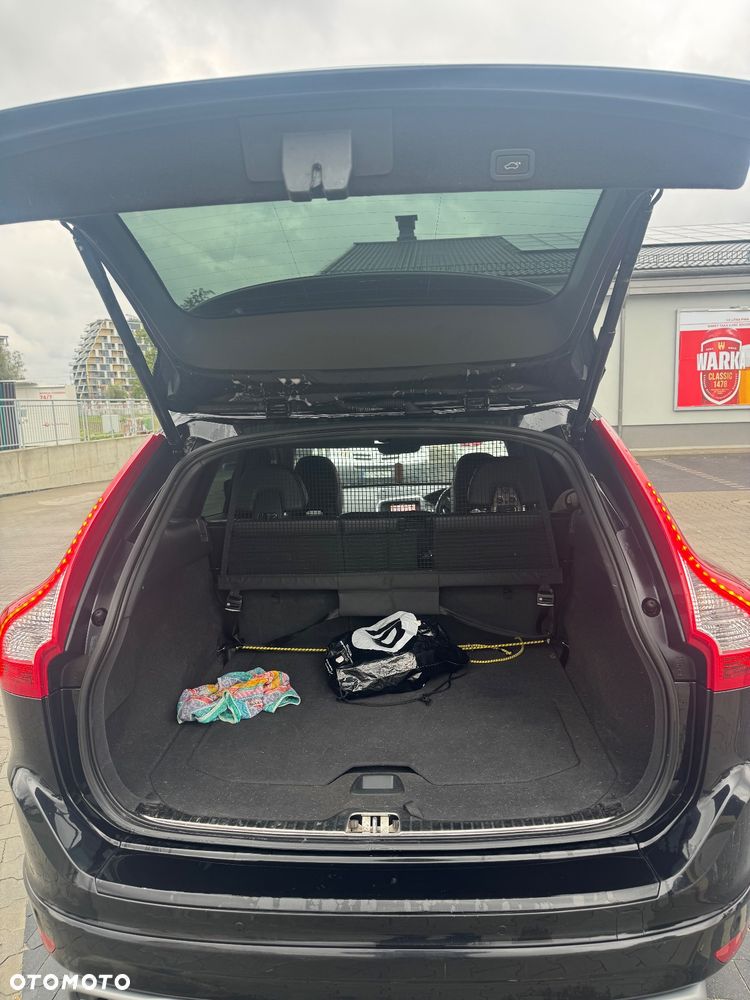 Volvo XC 60 D4 R-Design - 5