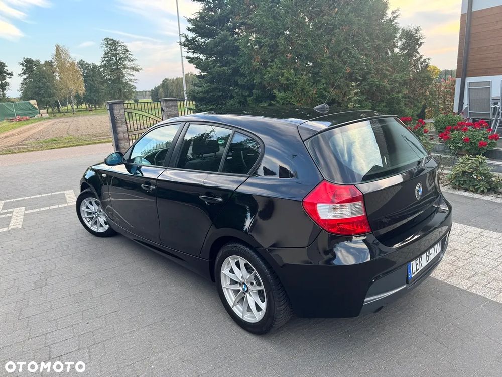 BMW Seria 1 118i - 32
