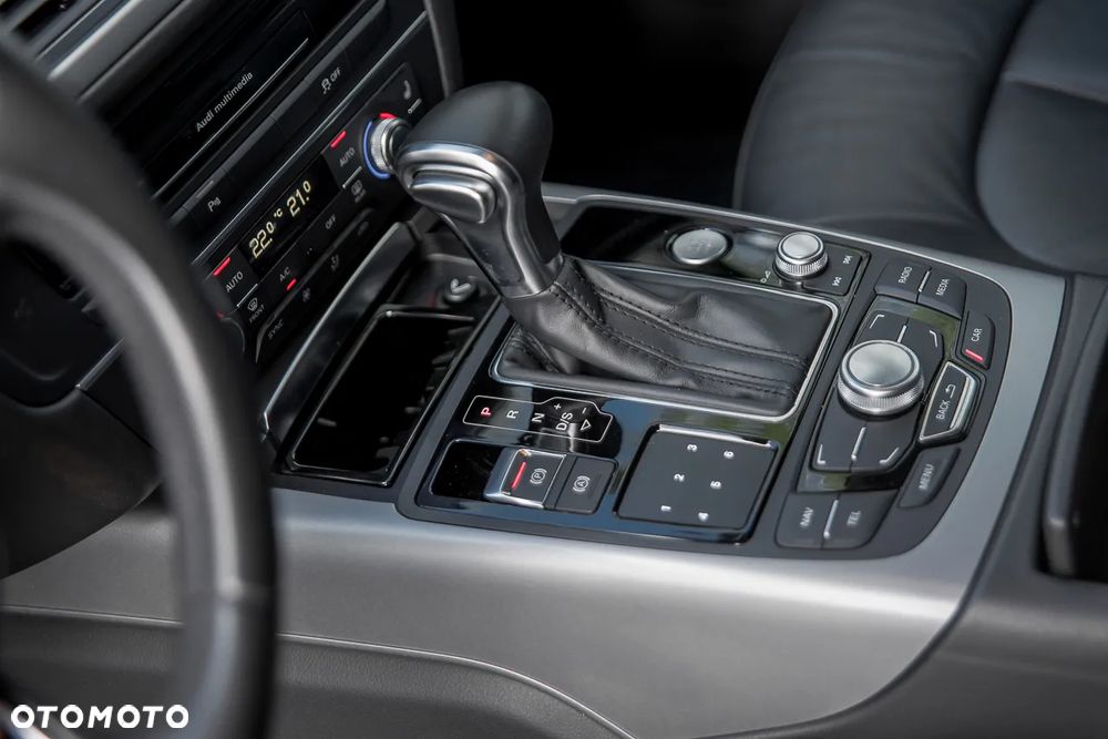 Audi A6 Avant 2.0 TDI Ultra S tronic - 14