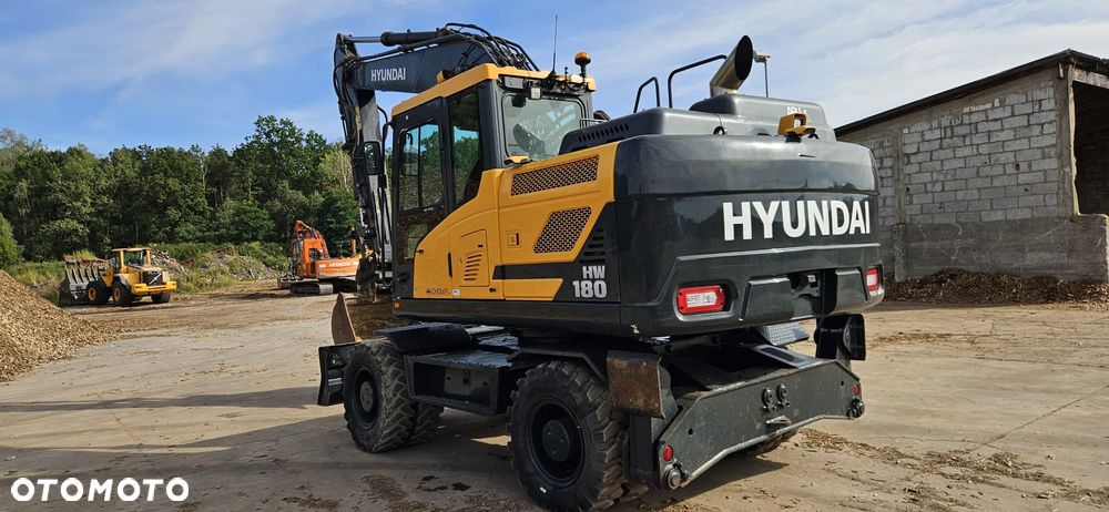 Hyundai HW180 - 4