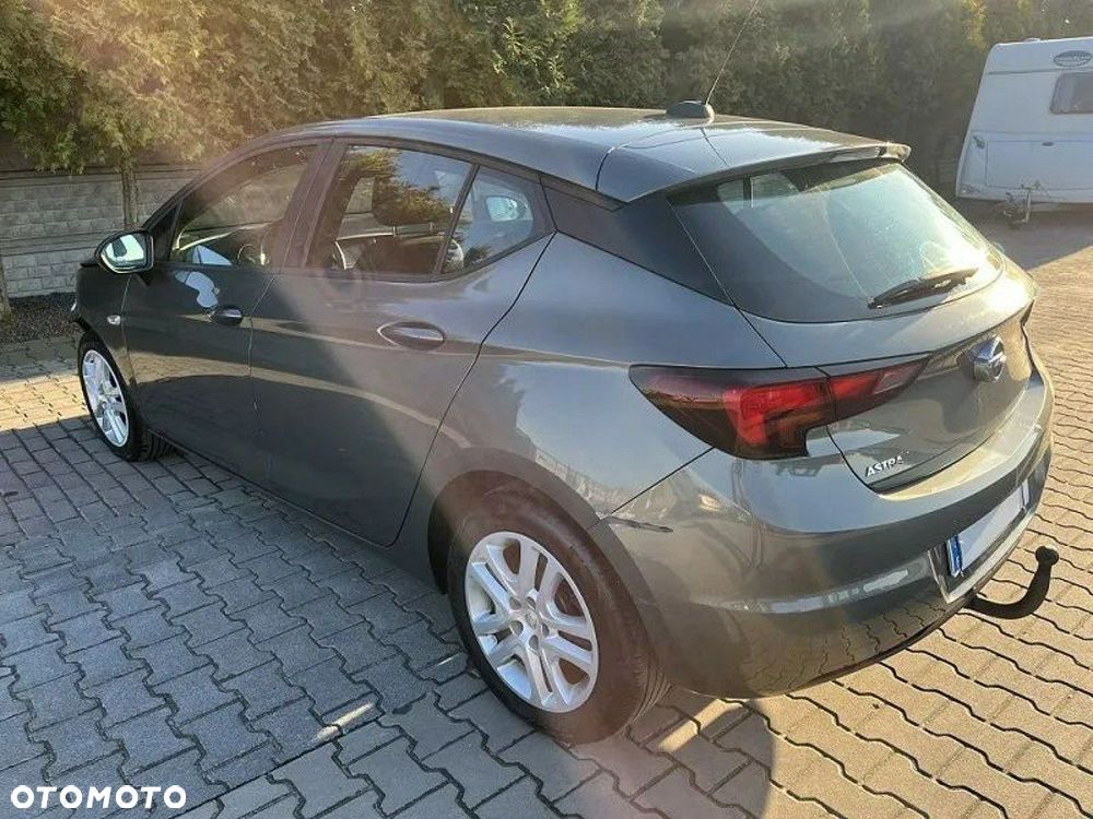 Opel Astra - 1