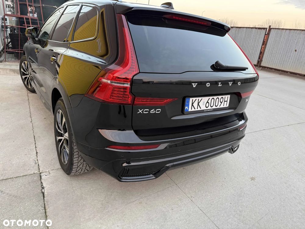 Volvo XC 60 B4 D Plus Dark - 13