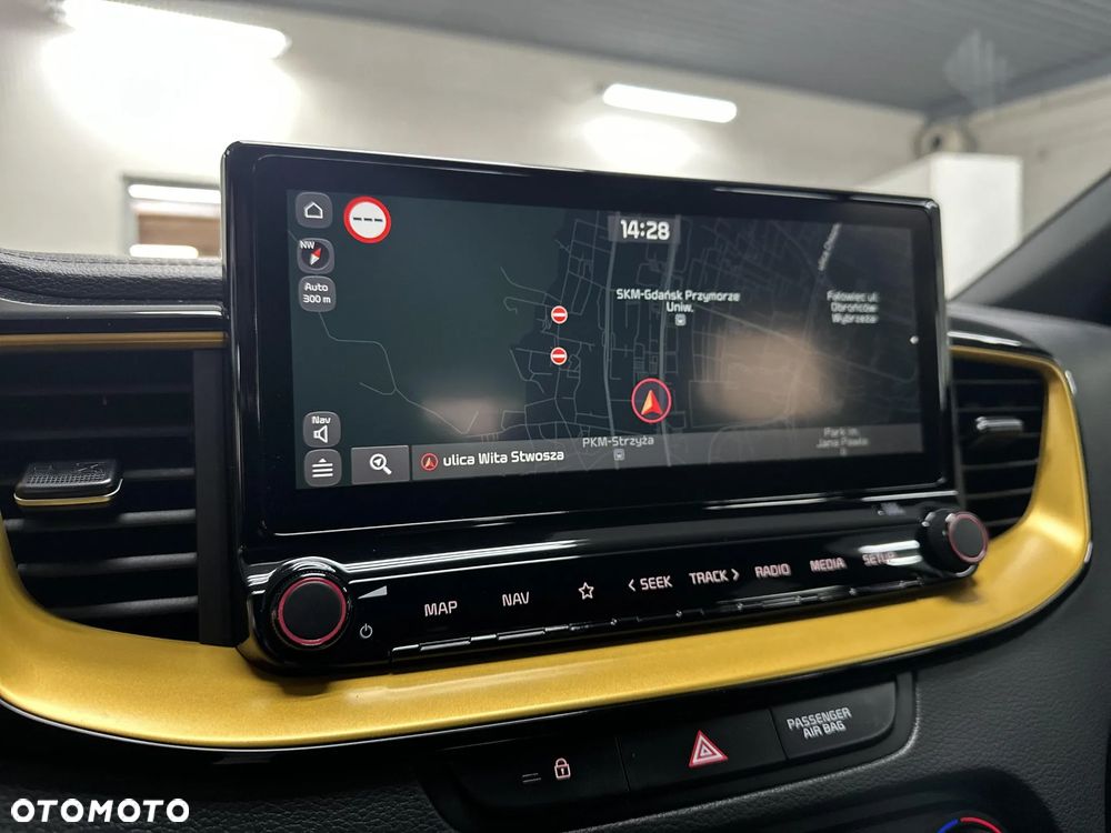 Kia XCeed 1.6 T-GDI L Business Line DCT - 20