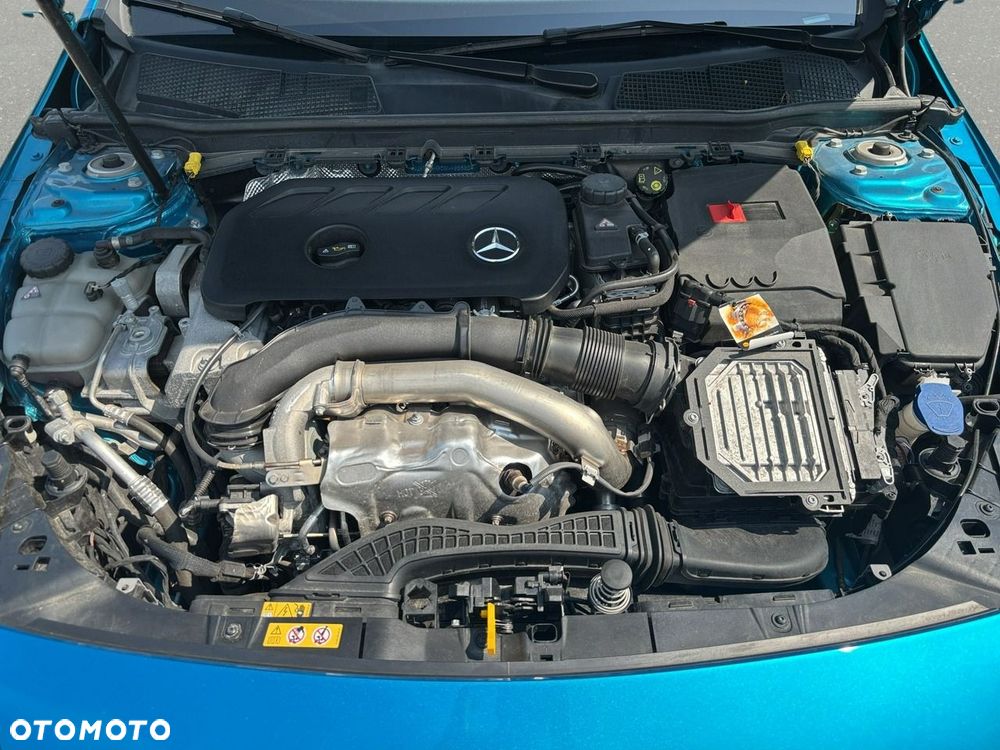 Mercedes-Benz CLA - 27