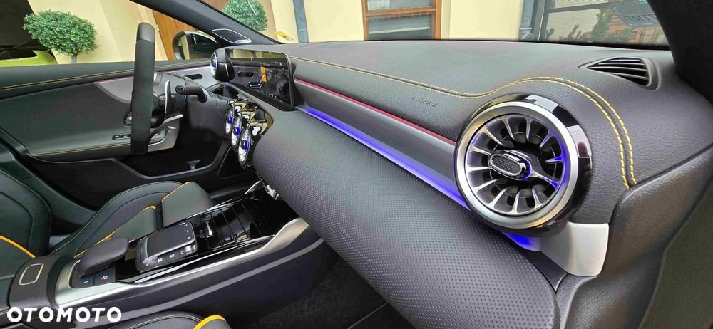 Mercedes-Benz Klasa A 45 S AMG 4-Matic 8G-DCT - 27