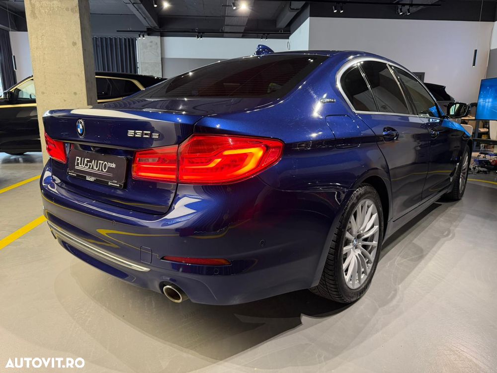 BMW Seria 5 530e Aut. Luxury Line - 10